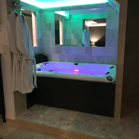 Ferienwohnung Le Jacuzzi Rouen Exterior foto